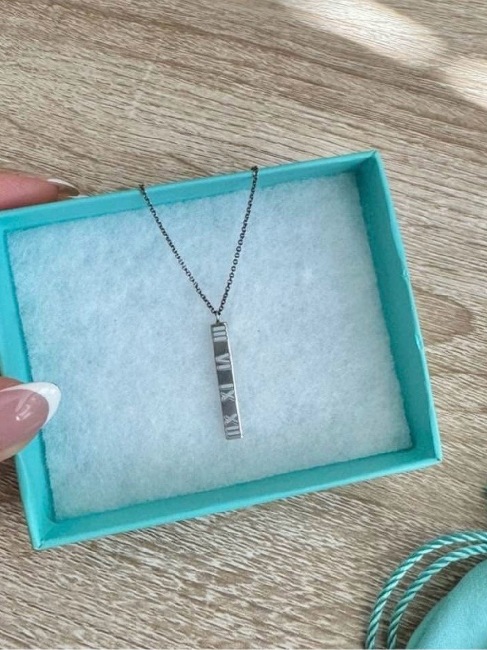 Tiffany & Co. Silver Roman Numeral Vertical Bar Necklace - Blue - Picture 2 of 2